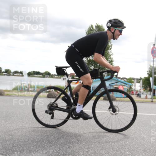 16.06.2024 - 26. Vierlanden-Triathlon Jannik Wohlers http://msf.ph/oto/6267036 16.06.2024 10:30:12 Radfahren 11, 22 meine-sportfotos.de