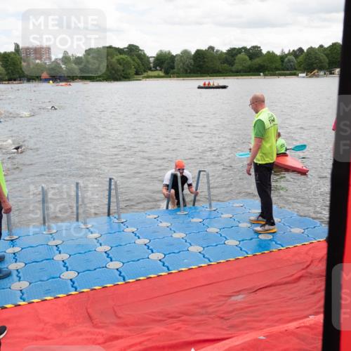 16.06.2024 - 7 Türme Triathlon MichiJ http://msf.ph/oto/6267044 16.06.2024 11:52:55 Schwimmen 139, 315, 347, 381, 397, 432, 441, 462, 489, 593, 614 meine-sportfotos.de