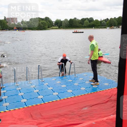 16.06.2024 - 7 Türme Triathlon MichiJ http://msf.ph/oto/6267046 16.06.2024 11:52:55 Schwimmen 139, 315, 347, 381, 397, 432, 441, 462, 489, 593, 614 meine-sportfotos.de