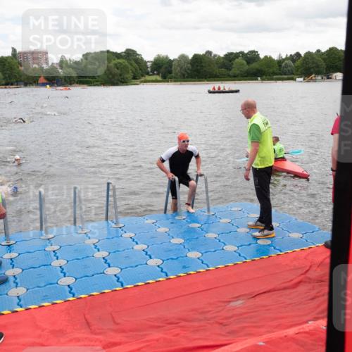 16.06.2024 - 7 Türme Triathlon MichiJ http://msf.ph/oto/6267052 16.06.2024 11:52:56 Schwimmen 139, 315, 347, 381, 397, 432, 441, 462, 489, 593, 614 meine-sportfotos.de