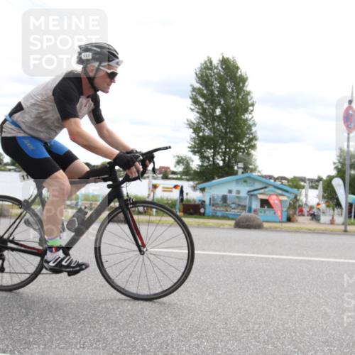 16.06.2024 - 26. Vierlanden-Triathlon Jannik Wohlers http://msf.ph/oto/6267053 16.06.2024 10:36:24 Radfahren 73, 111, 167 meine-sportfotos.de