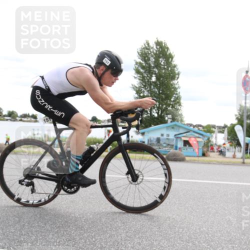 16.06.2024 - 26. Vierlanden-Triathlon Jannik Wohlers http://msf.ph/oto/6267058 16.06.2024 10:36:55 Radfahren 125, 143, 151 meine-sportfotos.de
