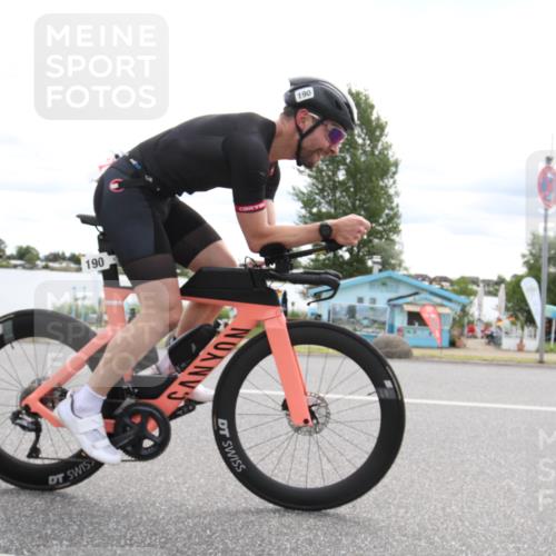 16.06.2024 - 26. Vierlanden-Triathlon Jannik Wohlers http://msf.ph/oto/6267075 16.06.2024 10:38:12 Radfahren 5, 68, 116, 190 meine-sportfotos.de