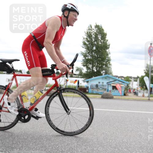 16.06.2024 - 26. Vierlanden-Triathlon Jannik Wohlers http://msf.ph/oto/6267087 16.06.2024 10:38:57 Radfahren 19, 42 meine-sportfotos.de