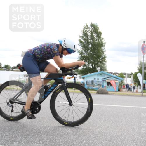 16.06.2024 - 26. Vierlanden-Triathlon Jannik Wohlers http://msf.ph/oto/6267098 16.06.2024 10:39:19 Radfahren 63, 226 meine-sportfotos.de