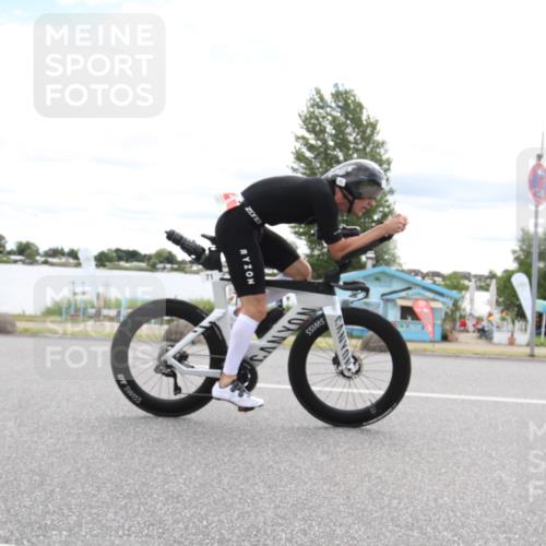 16.06.2024 - 26. Vierlanden-Triathlon Jannik Wohlers http://msf.ph/oto/6267121 16.06.2024 10:41:14 Radfahren 67, 71, 86, 217, 225 meine-sportfotos.de