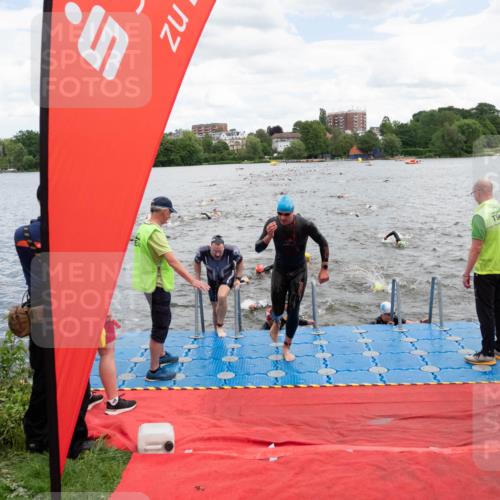 16.06.2024 - 7 Türme Triathlon MichiJ http://msf.ph/oto/6267122 16.06.2024 11:53:19 Schwimmen 315, 325, 346, 381, 397, 398, 441, 450, 456, 462, 472, 489, 520, 539, 572, 593, 614, 620 meine-sportfotos.de