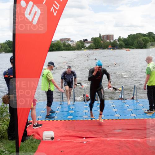16.06.2024 - 7 Türme Triathlon MichiJ http://msf.ph/oto/6267124 16.06.2024 11:53:20 Schwimmen 315, 325, 346, 381, 397, 398, 441, 445, 450, 456, 462, 472, 489, 520, 539, 572, 593, 614, 620 meine-sportfotos.de