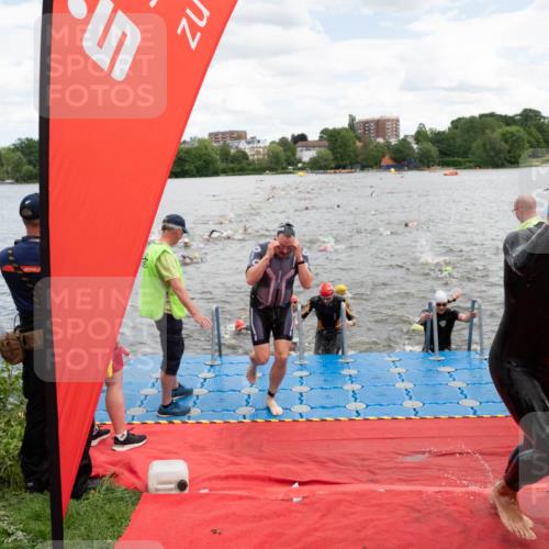 16.06.2024 - 7 Türme Triathlon MichiJ http://msf.ph/oto/6267132 16.06.2024 11:53:21 Schwimmen 315, 325, 346, 381, 397, 398, 441, 445, 450, 456, 472, 489, 520, 539, 572, 593, 614, 620 meine-sportfotos.de