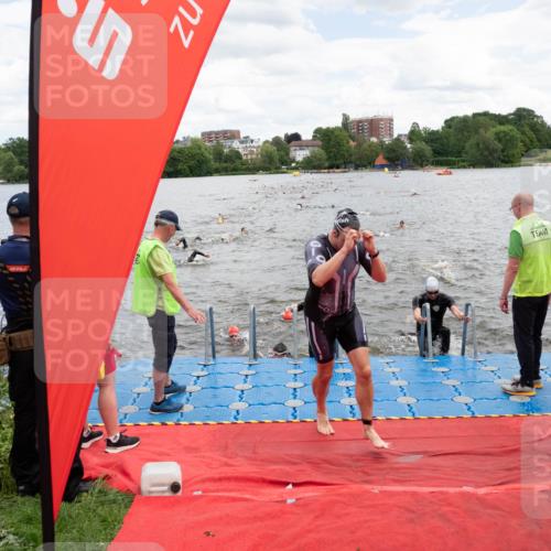 16.06.2024 - 7 Türme Triathlon MichiJ http://msf.ph/oto/6267136 16.06.2024 11:53:21 Schwimmen 315, 325, 346, 381, 397, 398, 441, 445, 450, 456, 472, 489, 520, 539, 572, 593, 614, 620 meine-sportfotos.de