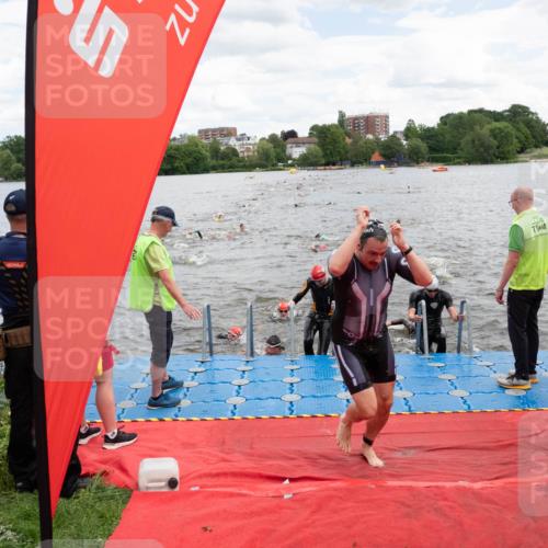 16.06.2024 - 7 Türme Triathlon MichiJ http://msf.ph/oto/6267140 16.06.2024 11:53:21 Schwimmen 315, 325, 346, 381, 397, 398, 441, 445, 450, 456, 472, 489, 520, 539, 572, 593, 614, 620 meine-sportfotos.de