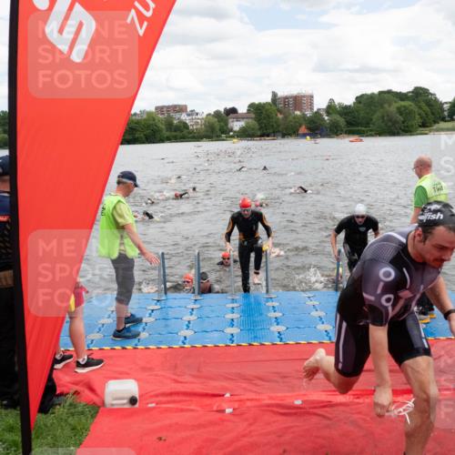 16.06.2024 - 7 Türme Triathlon MichiJ http://msf.ph/oto/6267142 16.06.2024 11:53:22 Schwimmen 315, 325, 346, 381, 397, 398, 441, 445, 450, 456, 472, 489, 520, 539, 572, 593, 614, 620 meine-sportfotos.de