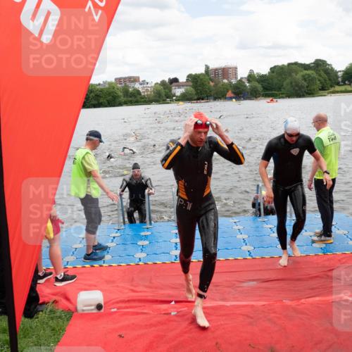 16.06.2024 - 7 Türme Triathlon MichiJ http://msf.ph/oto/6267162 16.06.2024 11:53:25 Schwimmen 325, 346, 381, 397, 398, 441, 445, 450, 456, 472, 489, 520, 539, 572, 584, 593, 614, 620 meine-sportfotos.de