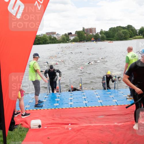16.06.2024 - 7 Türme Triathlon MichiJ http://msf.ph/oto/6267171 16.06.2024 11:53:26 Schwimmen 325, 346, 381, 397, 398, 441, 445, 450, 456, 472, 489, 520, 539, 572, 584, 593, 614, 620 meine-sportfotos.de