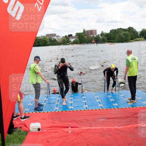 16.06.2024 - 7 Türme Triathlon MichiJ http://msf.ph/oto/6267182 16.06.2024 11:53:28 Schwimmen 309, 325, 346, 381, 397, 398, 441, 445, 450, 456, 472, 489, 520, 539, 572, 584, 593, 614, 620 meine-sportfotos.de