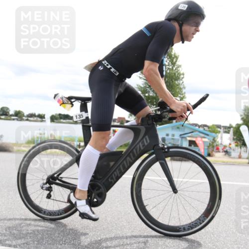 16.06.2024 - 26. Vierlanden-Triathlon Jannik Wohlers http://msf.ph/oto/6267188 16.06.2024 10:44:42 Radfahren 135 meine-sportfotos.de