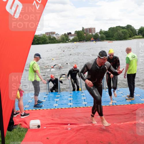 16.06.2024 - 7 Türme Triathlon MichiJ http://msf.ph/oto/6267193 16.06.2024 11:53:29 Schwimmen 309, 325, 346, 381, 397, 398, 441, 445, 450, 456, 472, 489, 520, 539, 572, 584, 593, 614, 620 meine-sportfotos.de