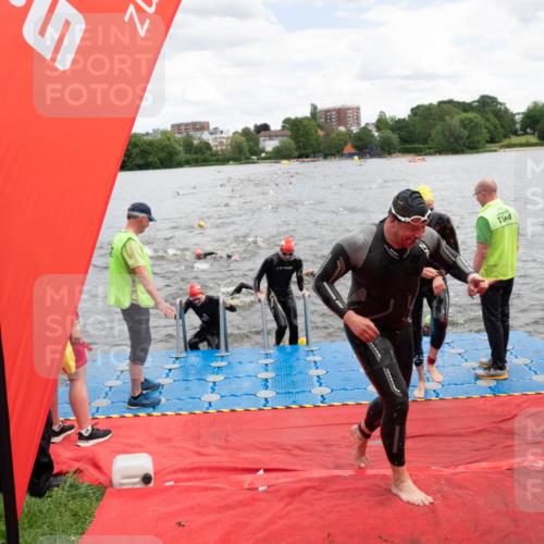 16.06.2024 - 7 Türme Triathlon MichiJ http://msf.ph/oto/6267195 16.06.2024 11:53:29 Schwimmen 309, 325, 346, 381, 397, 398, 441, 445, 450, 456, 472, 489, 520, 539, 572, 584, 593, 614, 620 meine-sportfotos.de