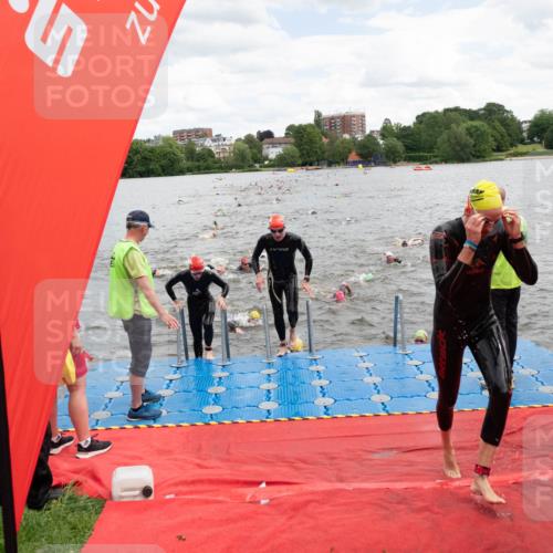 16.06.2024 - 7 Türme Triathlon MichiJ http://msf.ph/oto/6267200 16.06.2024 11:53:30 Schwimmen 309, 325, 346, 381, 397, 398, 441, 445, 450, 456, 472, 489, 520, 539, 572, 584, 593, 620 meine-sportfotos.de