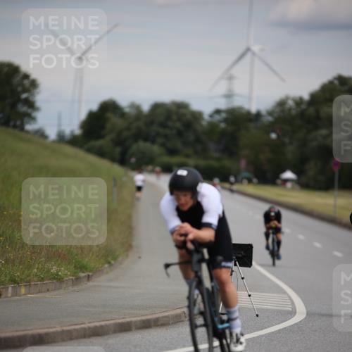 16.06.2024 - 26. Vierlanden-Triathlon Jannik Wohlers http://msf.ph/oto/6267206 16.06.2024 10:38:08 Radfahren 68, 116, 190, 208, 225 meine-sportfotos.de