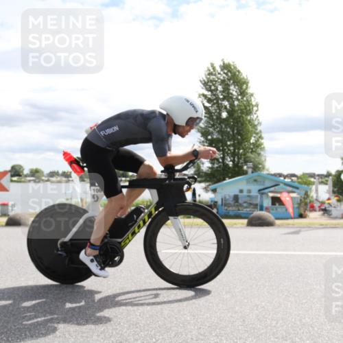16.06.2024 - 26. Vierlanden-Triathlon Jannik Wohlers http://msf.ph/oto/6267213 16.06.2024 10:46:56 Radfahren 106, 203, 205, 209, 210 meine-sportfotos.de