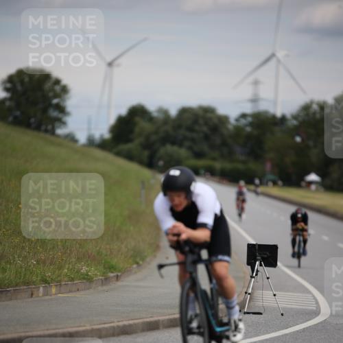16.06.2024 - 26. Vierlanden-Triathlon Jannik Wohlers http://msf.ph/oto/6267226 16.06.2024 10:38:08 Radfahren 68, 116, 190, 208, 225 meine-sportfotos.de