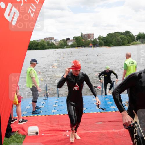 16.06.2024 - 7 Türme Triathlon MichiJ http://msf.ph/oto/6267233 16.06.2024 11:53:33 Schwimmen 309, 325, 346, 381, 397, 398, 441, 445, 450, 456, 472, 520, 539, 572, 584, 593, 620 meine-sportfotos.de