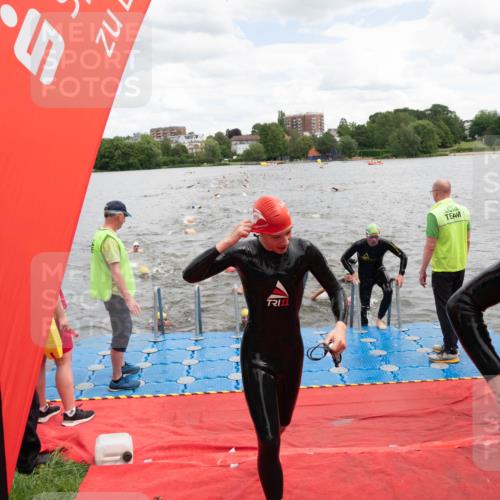 16.06.2024 - 7 Türme Triathlon MichiJ http://msf.ph/oto/6267236 16.06.2024 11:53:33 Schwimmen 309, 325, 346, 381, 397, 398, 441, 445, 450, 456, 472, 520, 539, 572, 584, 593, 620 meine-sportfotos.de