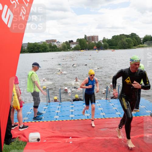 16.06.2024 - 7 Türme Triathlon MichiJ http://msf.ph/oto/6267260 16.06.2024 11:53:36 Schwimmen 133, 309, 325, 346, 381, 397, 398, 445, 450, 456, 472, 520, 539, 572, 584, 593, 620 meine-sportfotos.de