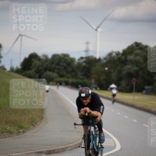 16.06.2024 - 26. Vierlanden-Triathlon Jannik Wohlers http://msf.ph/oto/6267261 16.06.2024 10:38:13 Radfahren 5, 68, 116, 190 meine-sportfotos.de