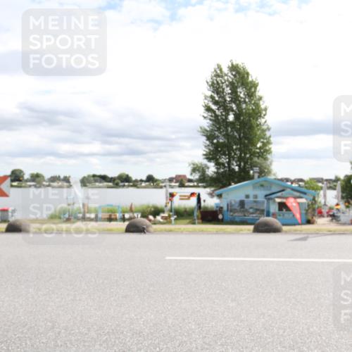 16.06.2024 - 26. Vierlanden-Triathlon Jannik Wohlers http://msf.ph/oto/6267263 16.06.2024 10:47:04 Radfahren 41, 205, 209 meine-sportfotos.de