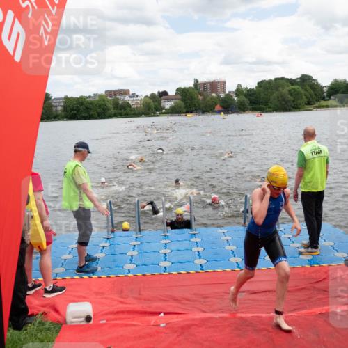 16.06.2024 - 7 Türme Triathlon MichiJ http://msf.ph/oto/6267264 16.06.2024 11:53:36 Schwimmen 133, 309, 325, 346, 381, 397, 398, 445, 450, 456, 472, 520, 539, 572, 584, 593, 620 meine-sportfotos.de
