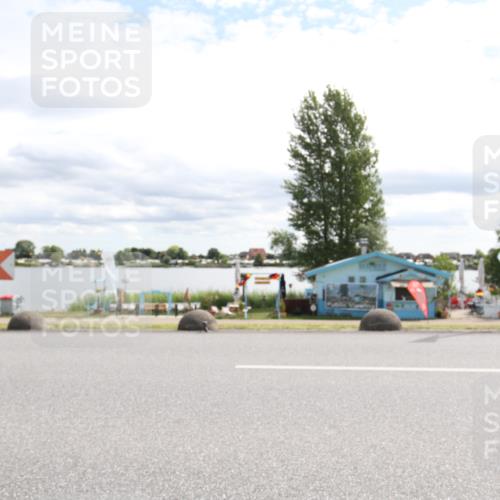 16.06.2024 - 26. Vierlanden-Triathlon Jannik Wohlers http://msf.ph/oto/6267273 16.06.2024 10:47:32 Radfahren 25, 1278 meine-sportfotos.de