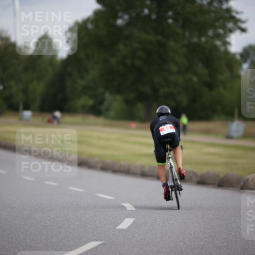 16.06.2024 - 26. Vierlanden-Triathlon Jannik Wohlers http://msf.ph/oto/6267297 16.06.2024 10:38:35 Radfahren 48 meine-sportfotos.de