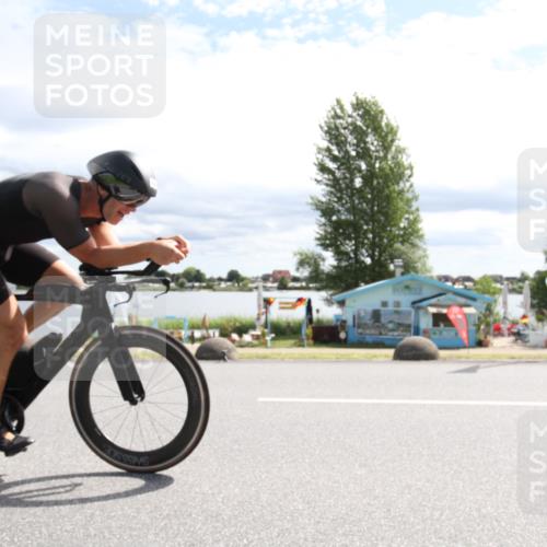 16.06.2024 - 26. Vierlanden-Triathlon Jannik Wohlers http://msf.ph/oto/6267309 16.06.2024 10:48:02 Radfahren 166 meine-sportfotos.de