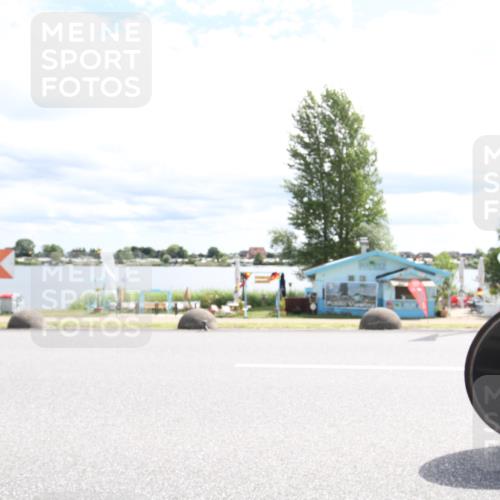 16.06.2024 - 26. Vierlanden-Triathlon Jannik Wohlers http://msf.ph/oto/6267311 16.06.2024 10:48:03 Radfahren 47, 166 meine-sportfotos.de