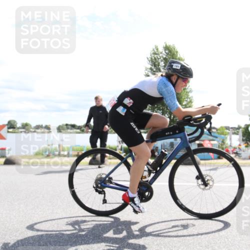 16.06.2024 - 26. Vierlanden-Triathlon Jannik Wohlers http://msf.ph/oto/6267340 16.06.2024 10:51:28 Radfahren 65, 183, 191 meine-sportfotos.de