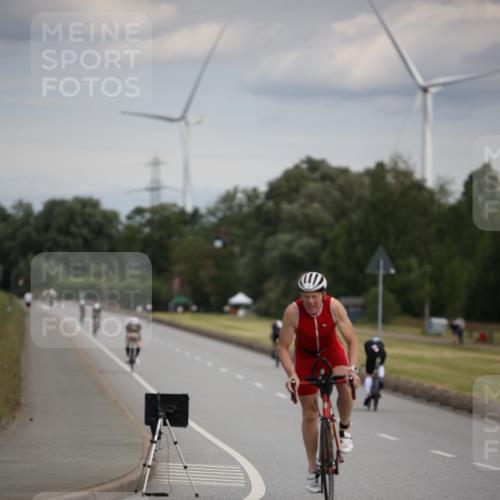 16.06.2024 - 26. Vierlanden-Triathlon Jannik Wohlers http://msf.ph/oto/6267347 16.06.2024 10:38:52 Radfahren 19, 62 meine-sportfotos.de