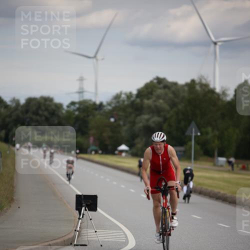 16.06.2024 - 26. Vierlanden-Triathlon Jannik Wohlers http://msf.ph/oto/6267348 16.06.2024 10:38:52 Radfahren 19, 62 meine-sportfotos.de