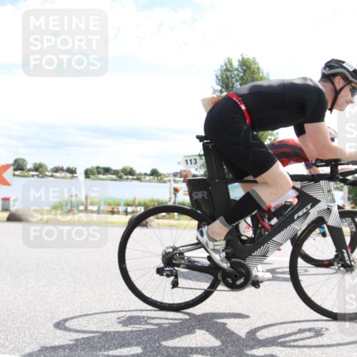 16.06.2024 - 26. Vierlanden-Triathlon Jannik Wohlers http://msf.ph/oto/6267399 16.06.2024 10:56:33 Radfahren 13, 40, 113, 129, 147 meine-sportfotos.de