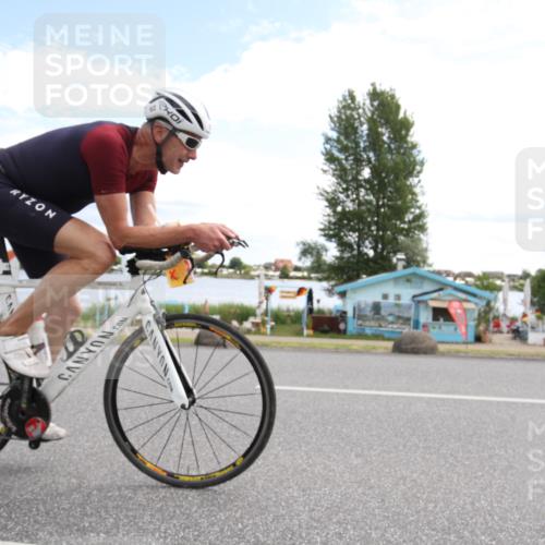 16.06.2024 - 26. Vierlanden-Triathlon Jannik Wohlers http://msf.ph/oto/6267407 16.06.2024 11:00:17 Radfahren 11, 92, 160, 184 meine-sportfotos.de