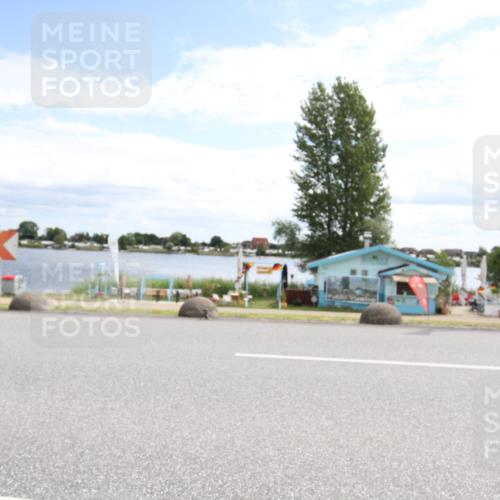 16.06.2024 - 26. Vierlanden-Triathlon Jannik Wohlers http://msf.ph/oto/6267423 16.06.2024 11:01:44 Radfahren 8, 57, 114, 120, 196, 213, 263, 305 meine-sportfotos.de
