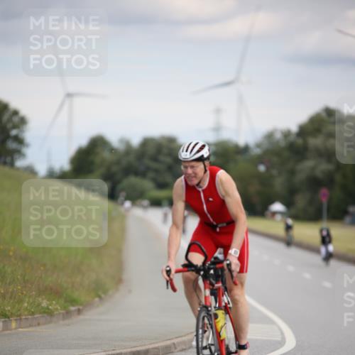 16.06.2024 - 26. Vierlanden-Triathlon Jannik Wohlers http://msf.ph/oto/6267471 16.06.2024 10:38:54 Radfahren 19, 42, 62 meine-sportfotos.de