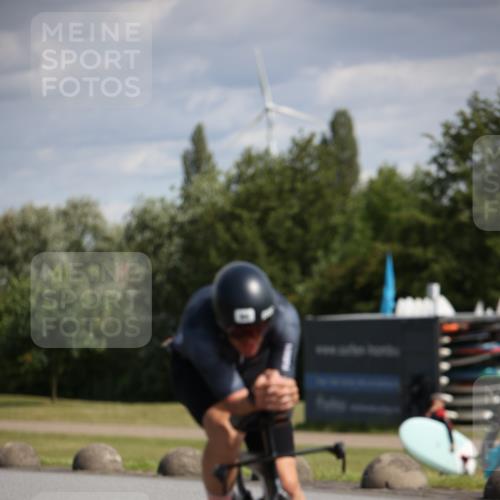 16.06.2024 - 26. Vierlanden-Triathlon Jannik Wohlers http://msf.ph/oto/6267472 16.06.2024 10:49:50 Radfahren 14, 84, 106, 108 meine-sportfotos.de
