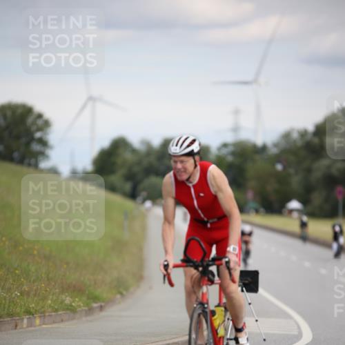16.06.2024 - 26. Vierlanden-Triathlon Jannik Wohlers http://msf.ph/oto/6267477 16.06.2024 10:38:54 Radfahren 19, 42, 62 meine-sportfotos.de
