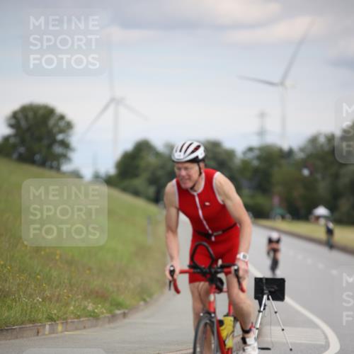 16.06.2024 - 26. Vierlanden-Triathlon Jannik Wohlers http://msf.ph/oto/6267481 16.06.2024 10:38:54 Radfahren 19, 42, 62 meine-sportfotos.de