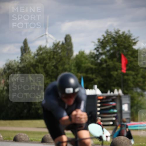 16.06.2024 - 26. Vierlanden-Triathlon Jannik Wohlers http://msf.ph/oto/6267482 16.06.2024 10:49:51 Radfahren 14, 84, 106, 108 meine-sportfotos.de