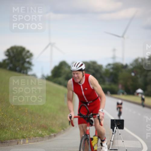 16.06.2024 - 26. Vierlanden-Triathlon Jannik Wohlers http://msf.ph/oto/6267486 16.06.2024 10:38:54 Radfahren 19, 42, 62 meine-sportfotos.de