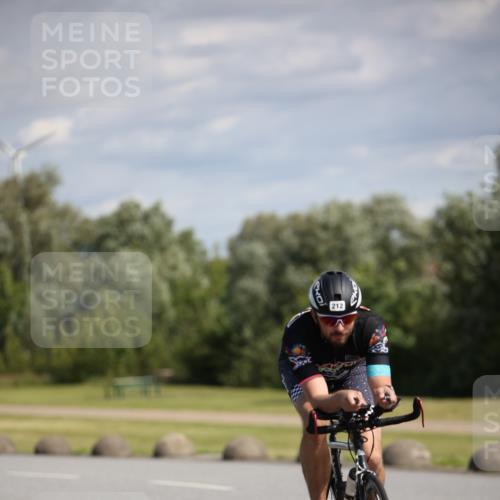 16.06.2024 - 26. Vierlanden-Triathlon Jannik Wohlers http://msf.ph/oto/6267489 16.06.2024 10:50:11 Radfahren 135, 212 meine-sportfotos.de