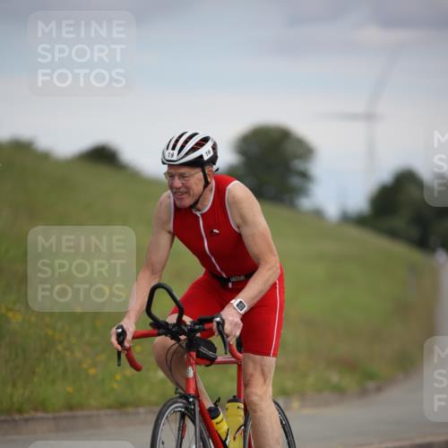 16.06.2024 - 26. Vierlanden-Triathlon Jannik Wohlers http://msf.ph/oto/6267494 16.06.2024 10:38:55 Radfahren 19, 42, 62 meine-sportfotos.de